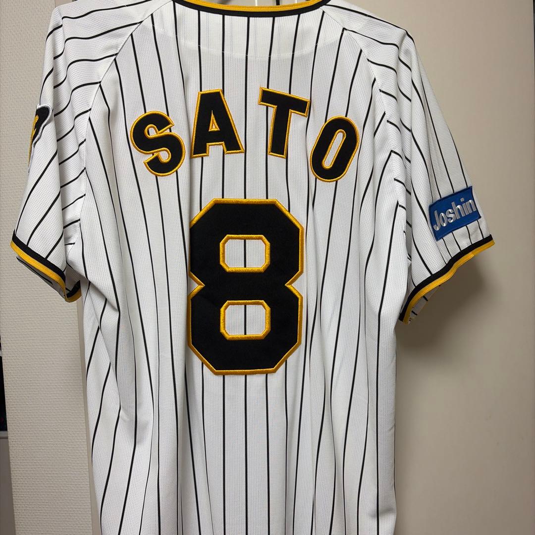 2023年阪神タイガース　佐藤輝明　ユニフォーム