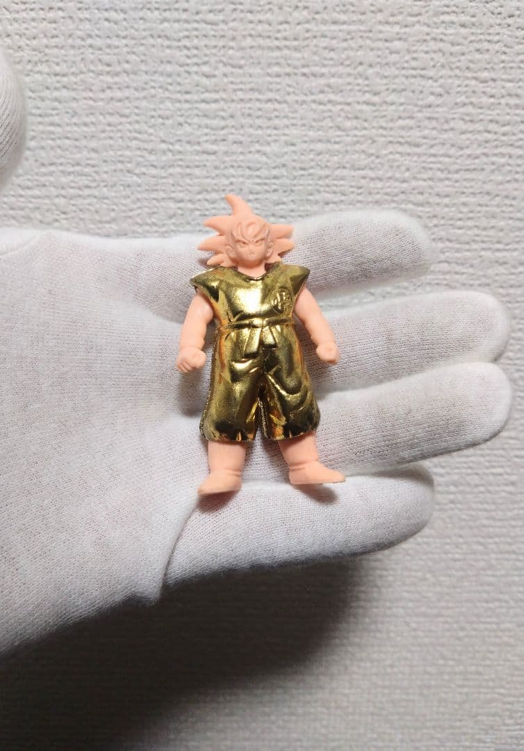 ドラゴンボール　メタルジャケット　クロスアップ　消しゴム　孫悟空　フィギュア