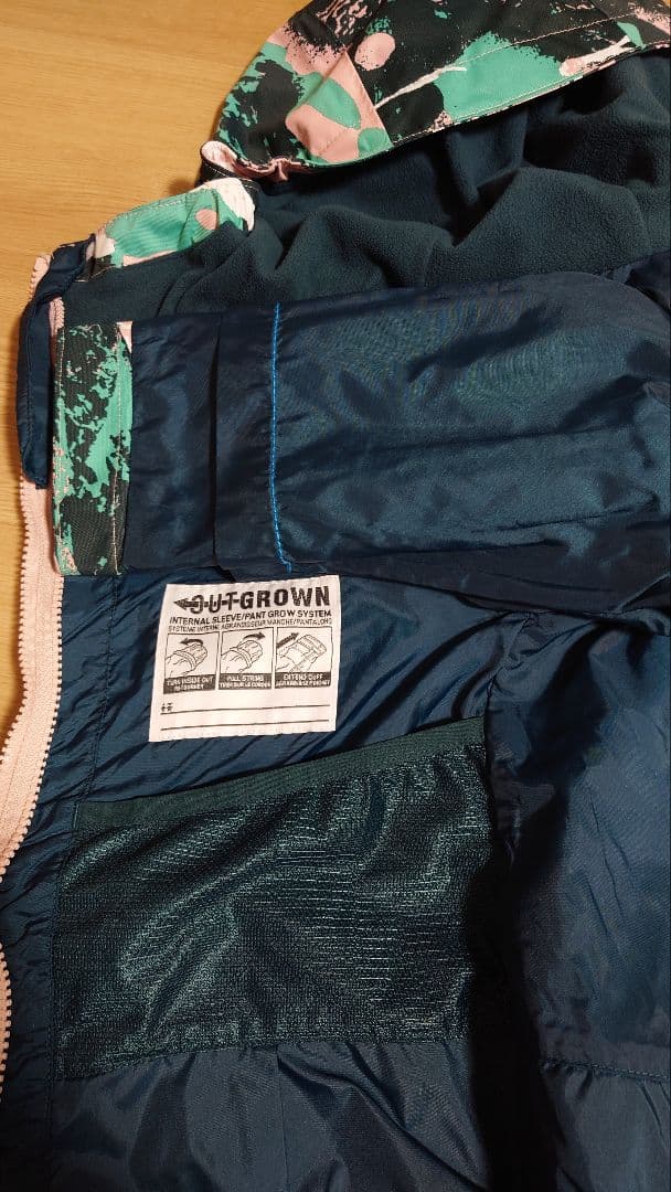 コロンビア スノーウェア　　Ｓサイズ130センチ　オムニヒート