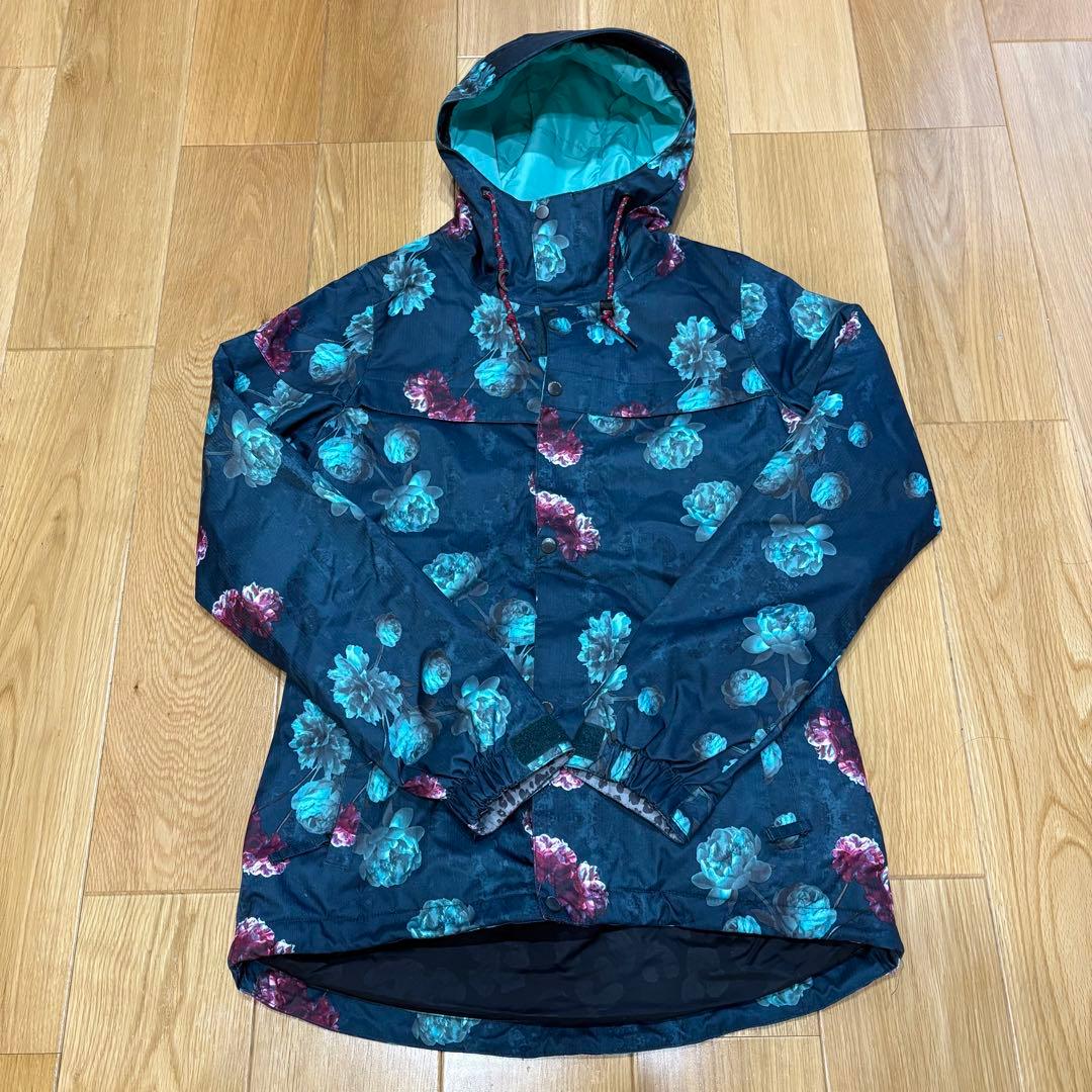 【極美品】VOLCOM ボルコム スノボーウェア 上下セット レディース M/S