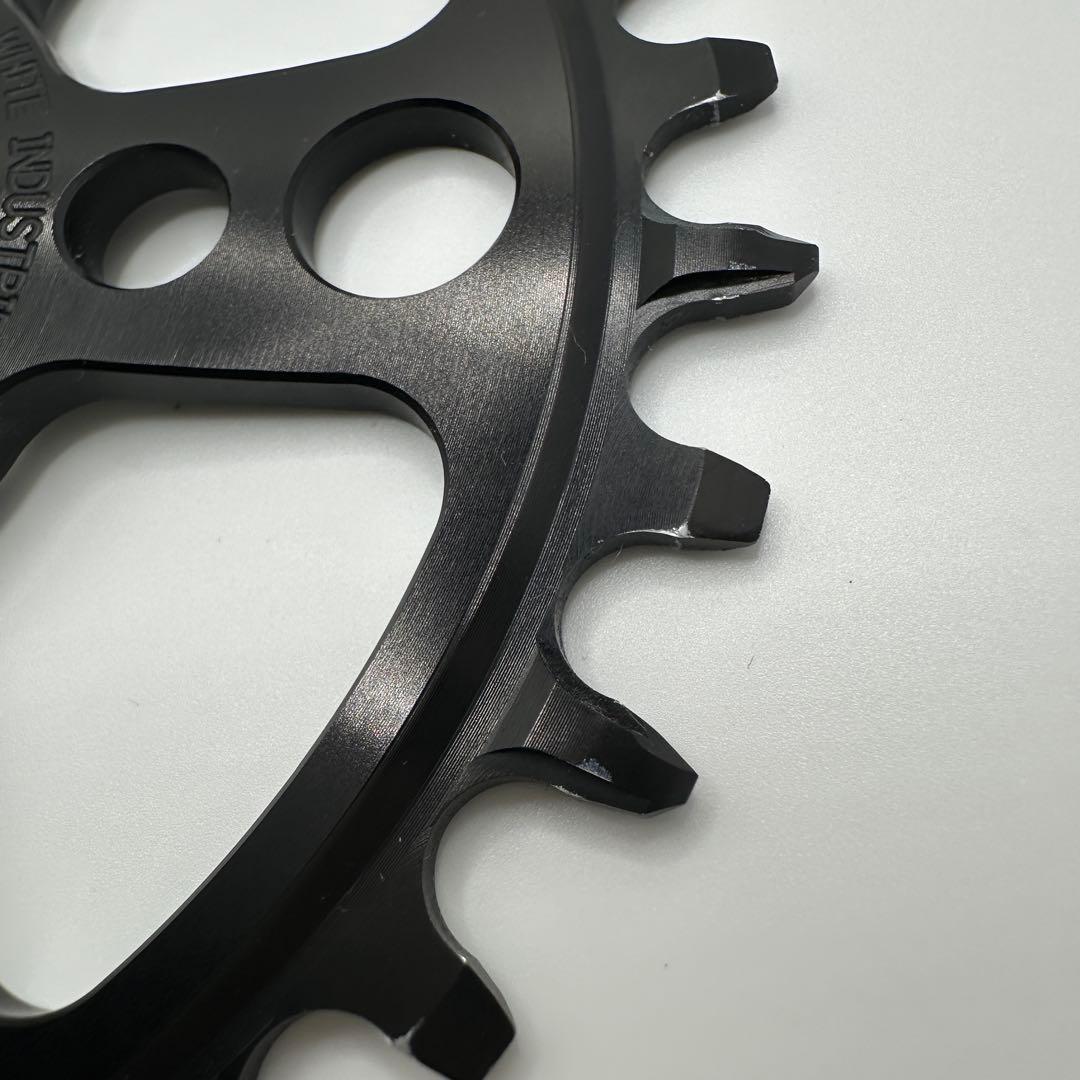 WHITE INDUSTRIES MR30 TSRチェーンリング32T