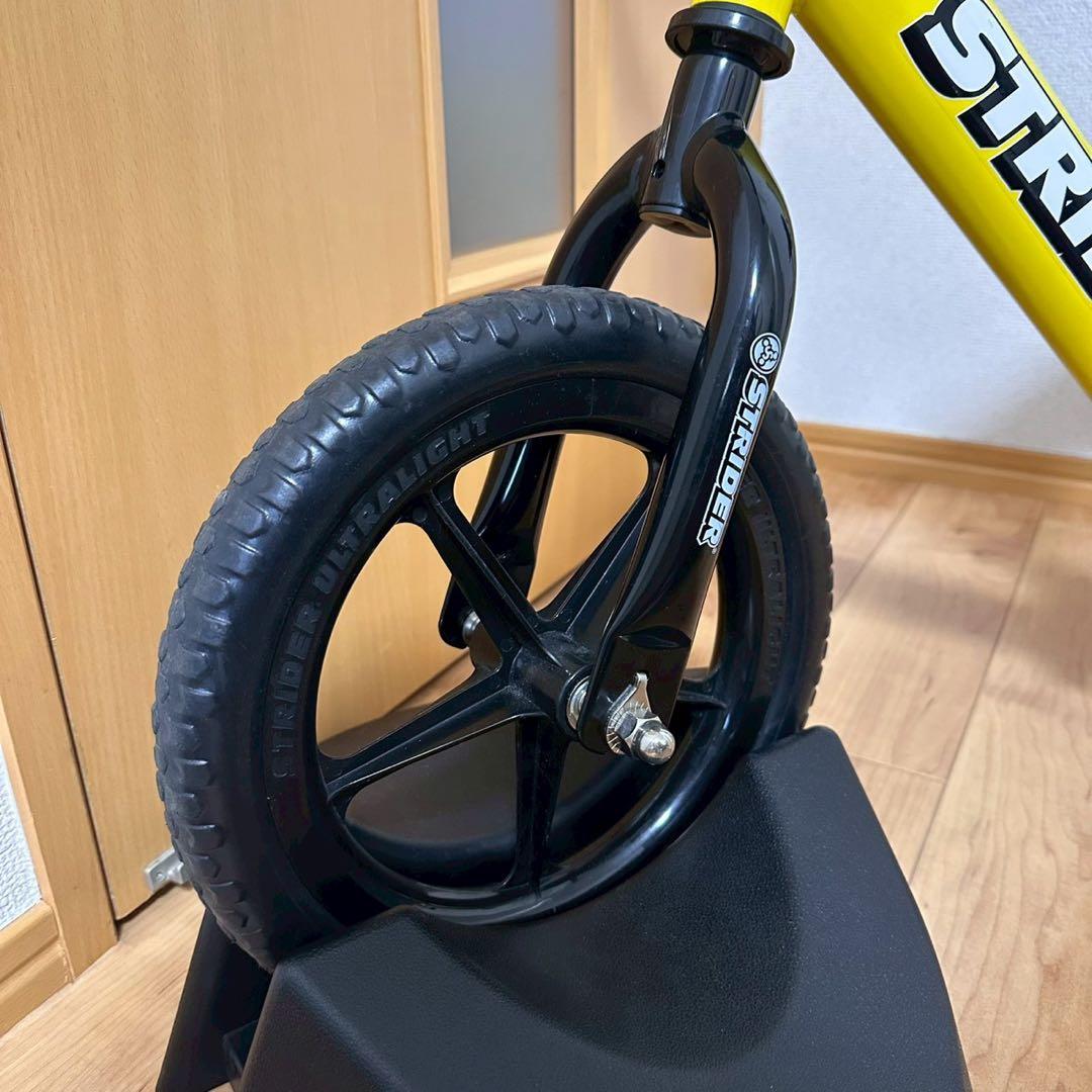 極美品✨STRIDER SPORT ストライダー 12 国内正規品 イエロー