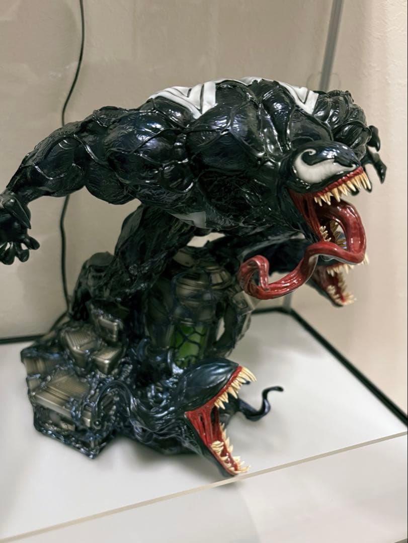 【海外フィギュア正規品】アイアンスタジオ ヴェノム 開封品