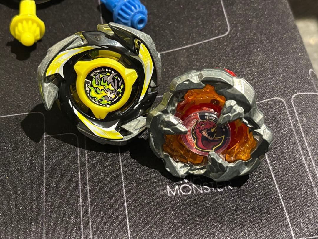 UX-04 ベイブレードX まとめ売り スタジアム セット販売 引退