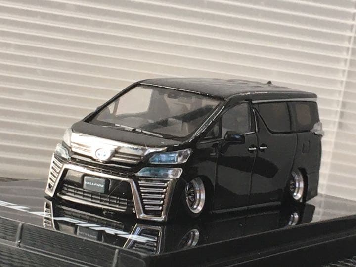 ミニカー　1/64 トヨタ　ヴェルファイア　改造