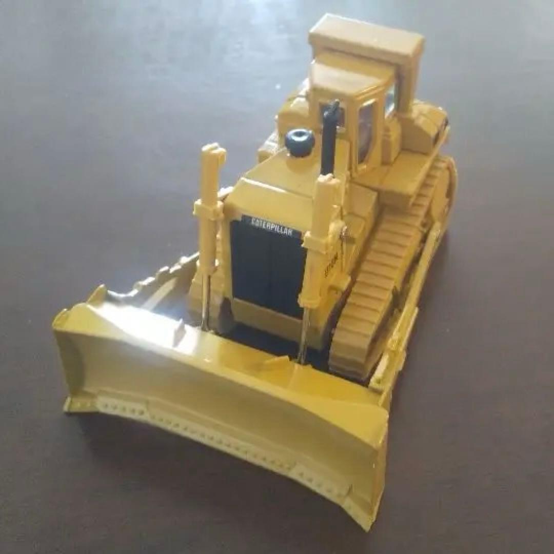 CAT D10N Tractor ノースコット社製 1/50スケール