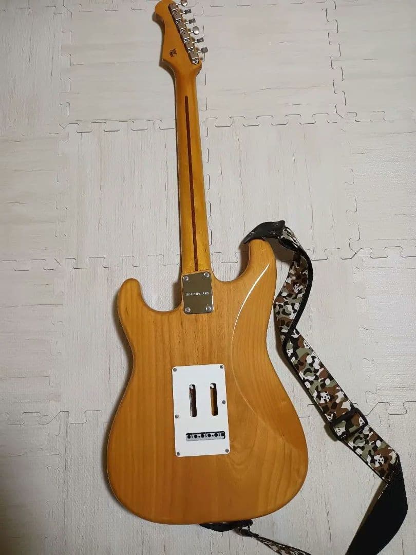 HISTORY ストラトキャスタータイプエレキギター