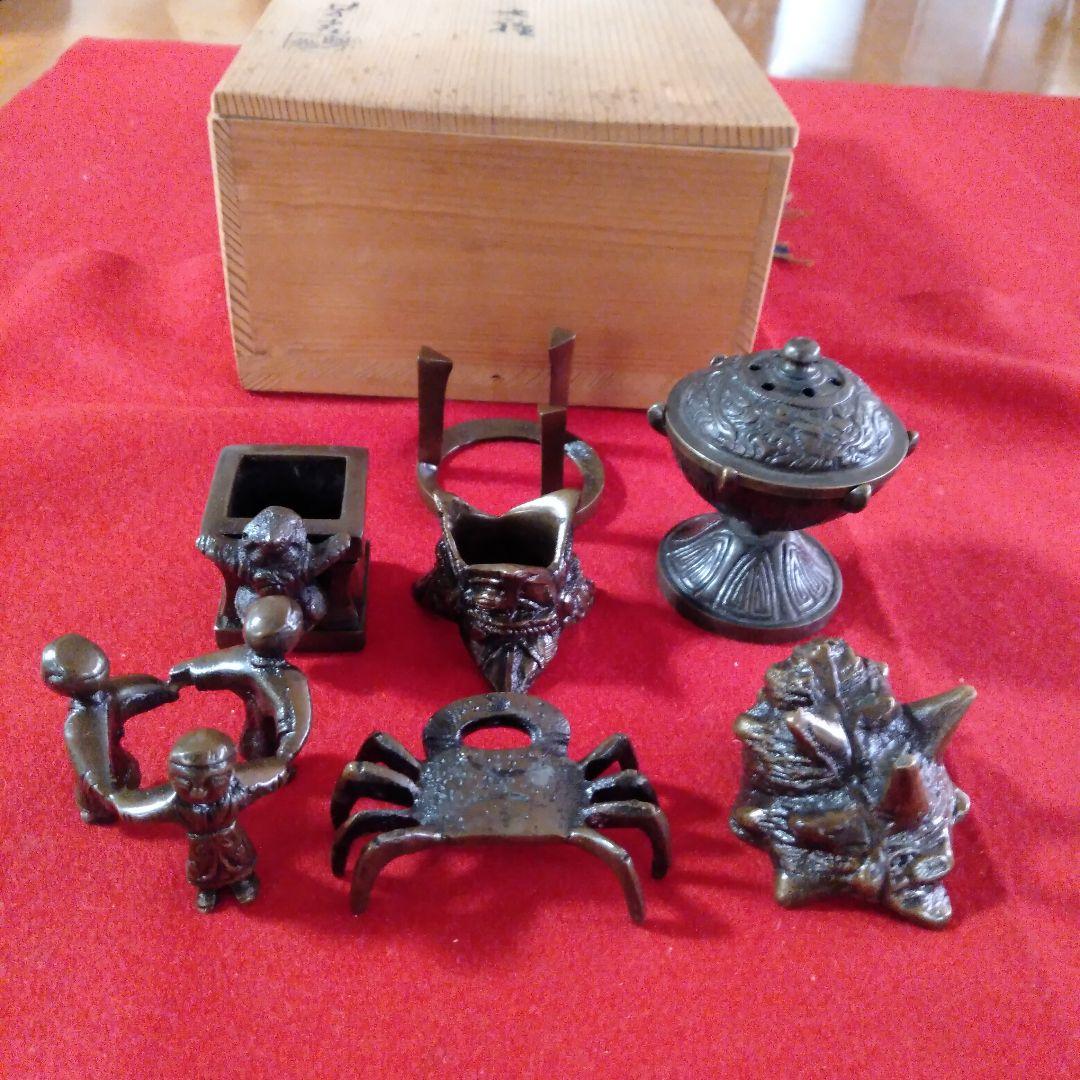 唐銅製　七種蓋置