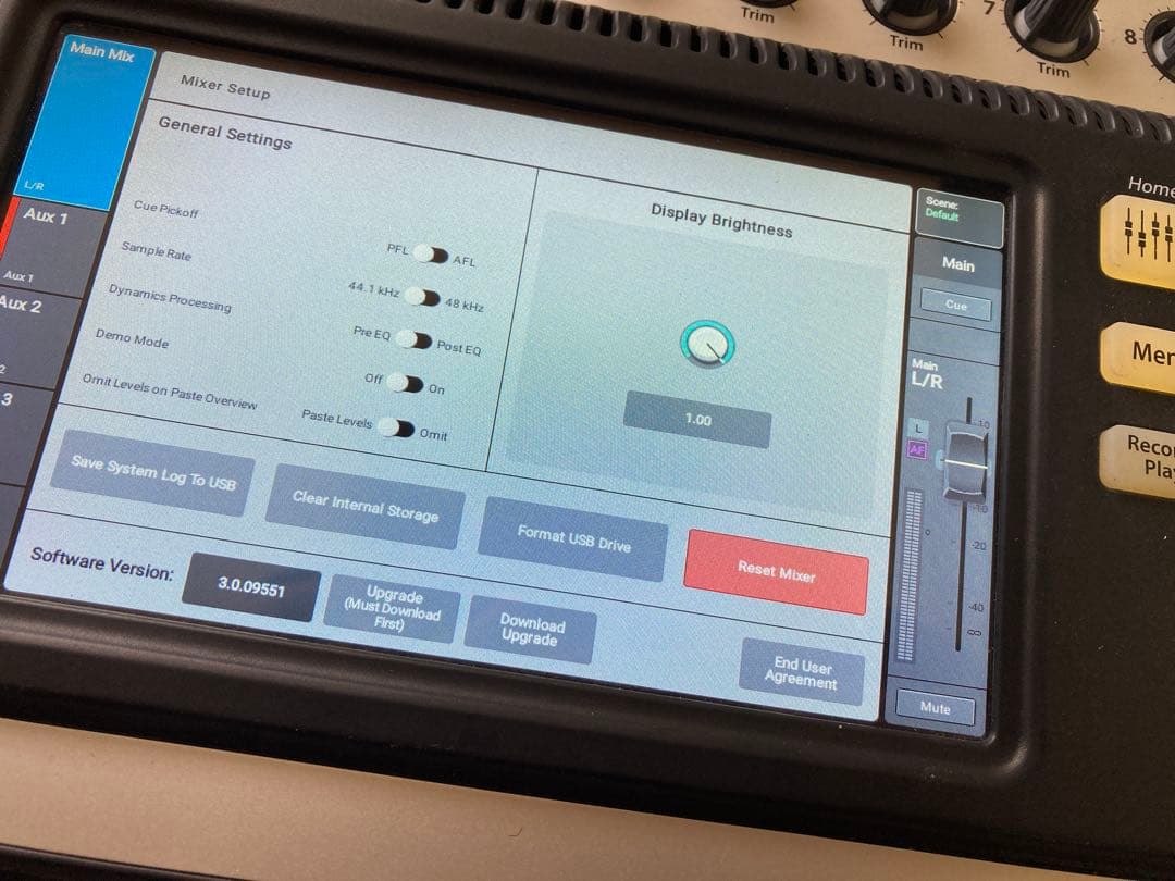 QSC touchmix-8 デジタルミキサー　中古　ケース付き