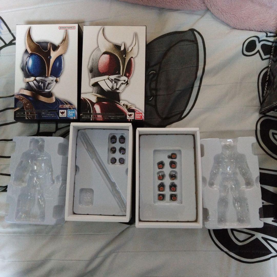 仮面ライダークウガ　真骨影フィギュアーツ　プレミアムバンダイ