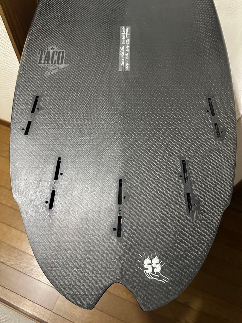 JOISTIKサーフボード　TACO DESUモデルフルカーボン　ニックシェイプ