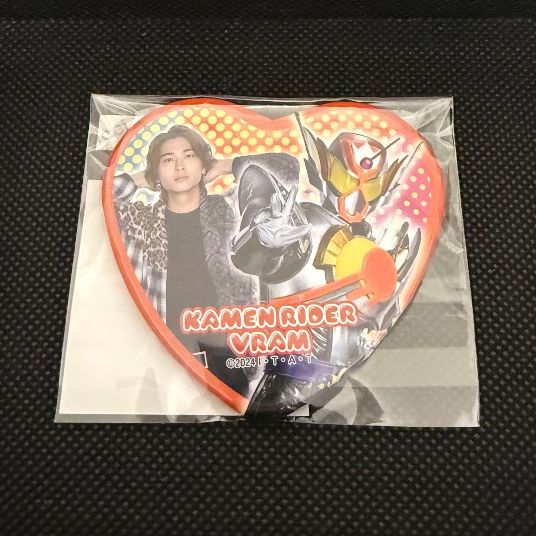 仮面ライダーガヴ TOSくじ 缶バッジ 仮面ライダーヴラム ラキア・アマルガ