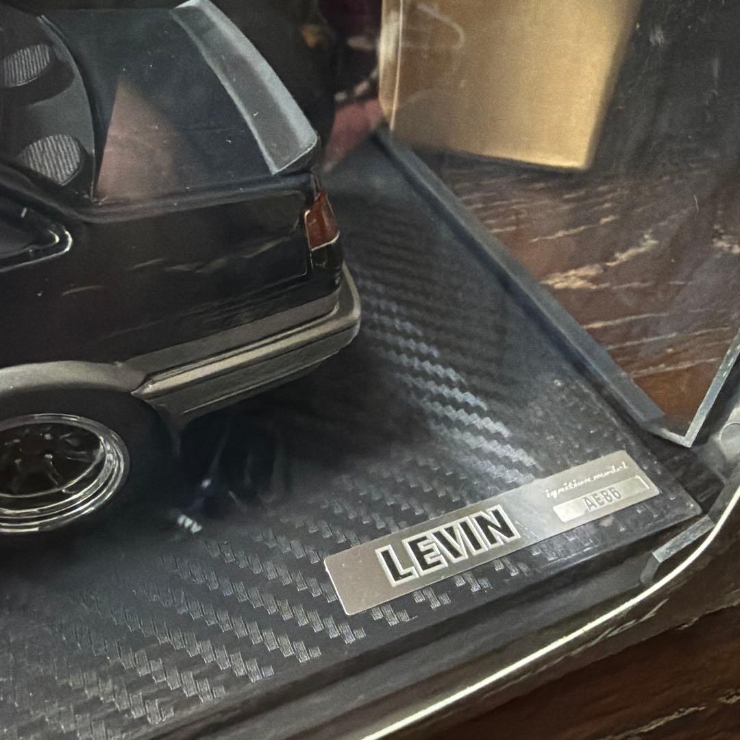 トヨタ カローラレビン AE86 1:18