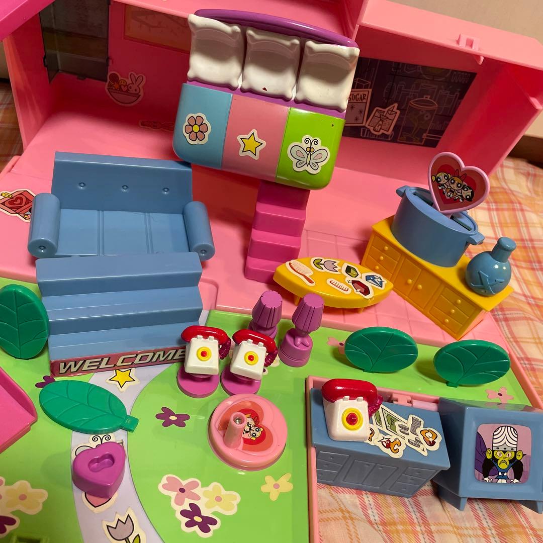 パワーパフガールズ　すてきいっぱいハウス　フィギュア　ドールハウス