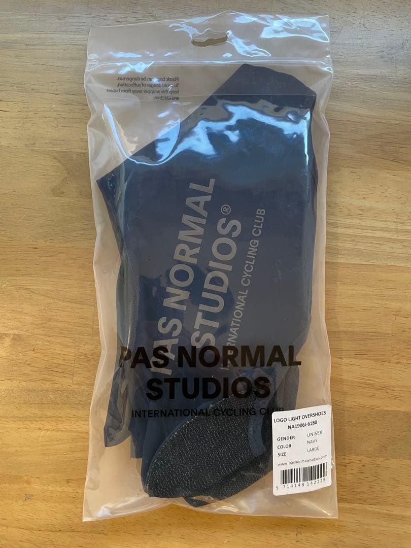 ウェア Pas Normal Studios Logo Light Overshoes