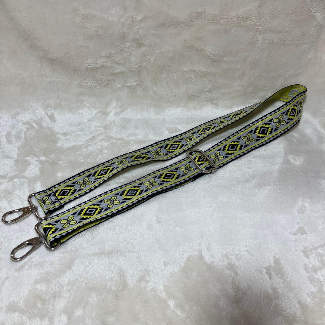 back number 幾何学模様ストラップ バッグ　ユニセックス　ブラック　黒