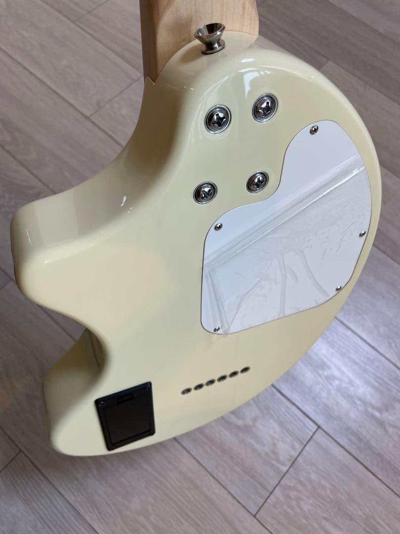 FERNANDES Z0-3'24 AWT（アンティークホワイト）