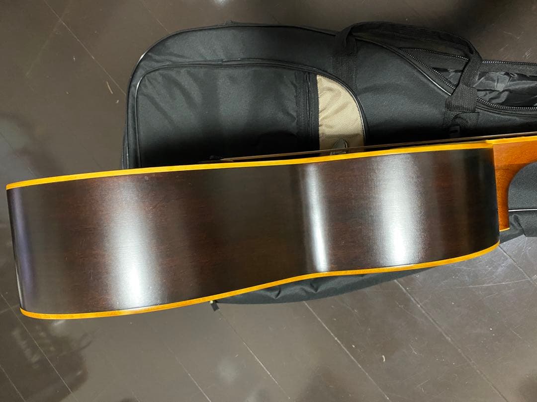 アコースティックギター　yamaki