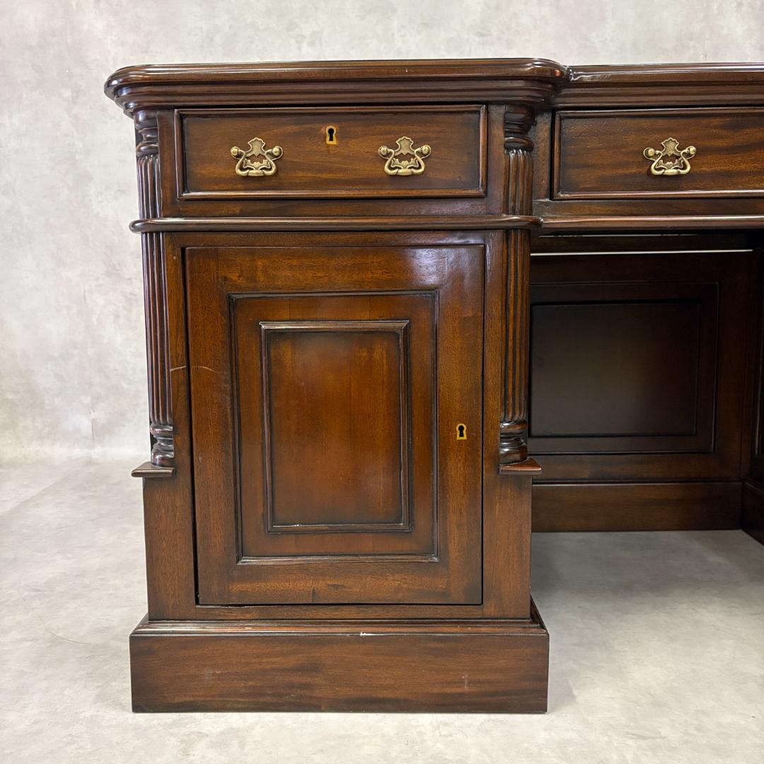 プレジデントデスク 両袖 デスク　アンティーク マホガニー 社長デスク