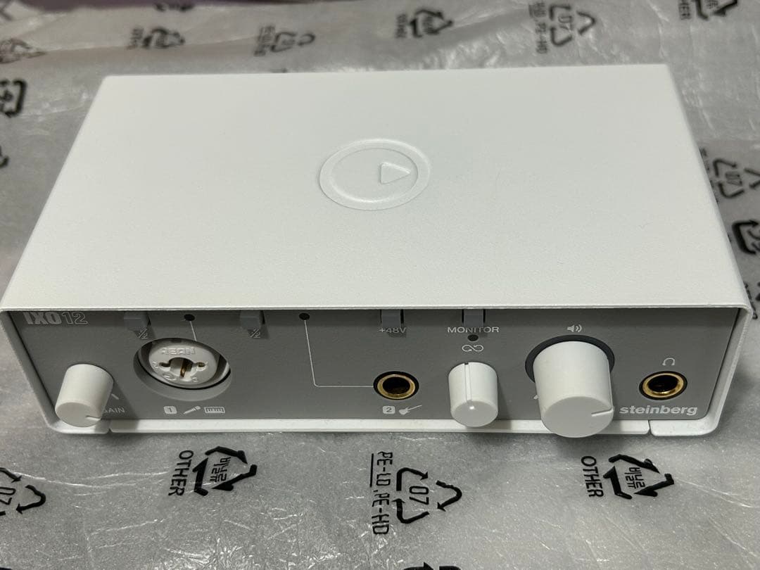 Steinberg USBオーディオインターフェイス IXO12 W