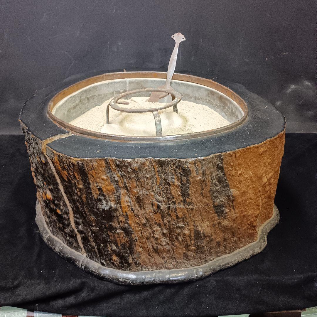 銀杏木製火鉢、灰ならし、五徳付き