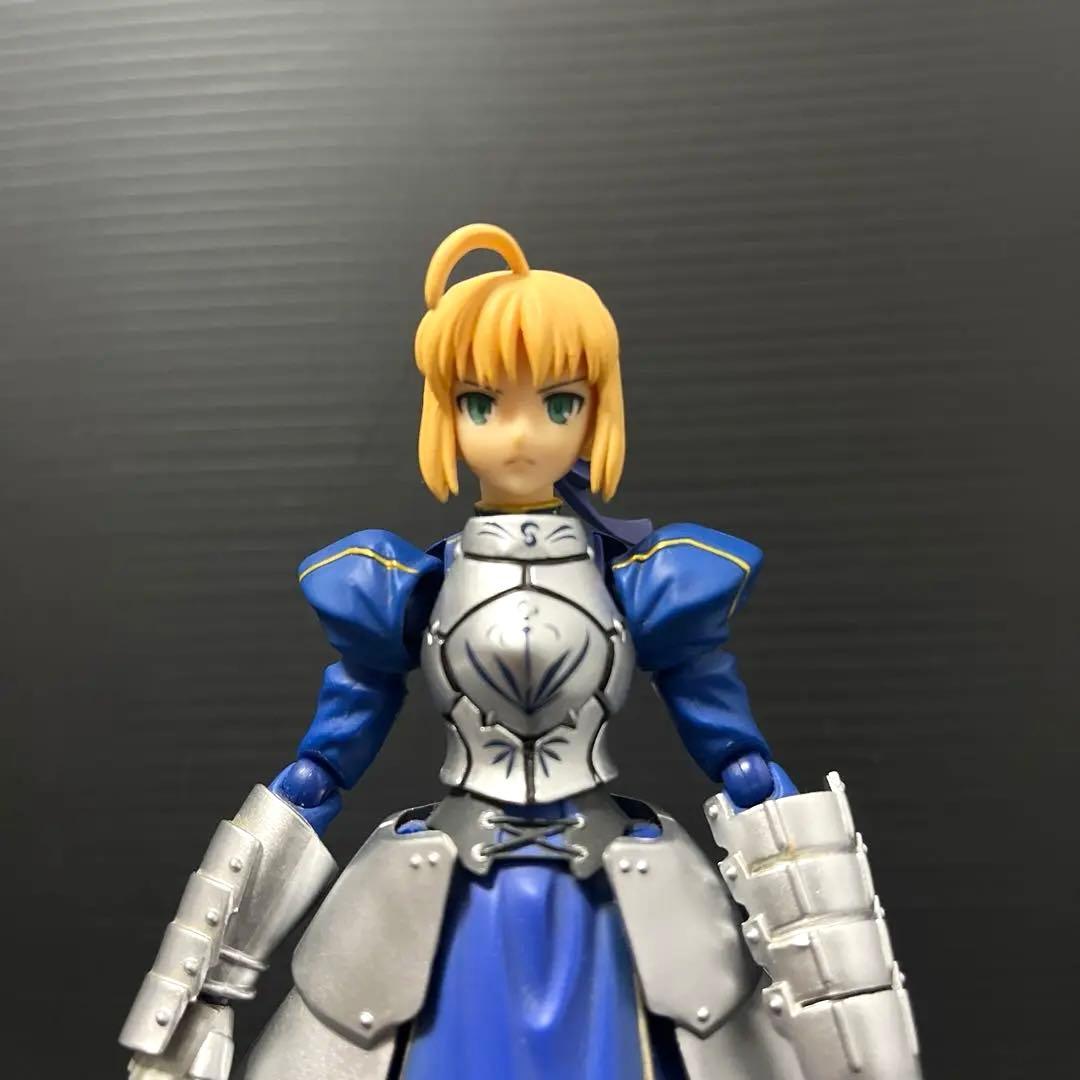Fate stay night セイバー2.0 figma フィギュア