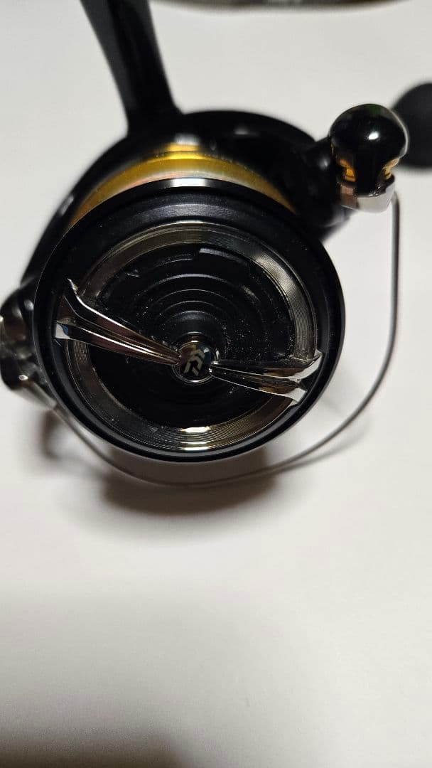 リール LEGALISLT4000-CXH