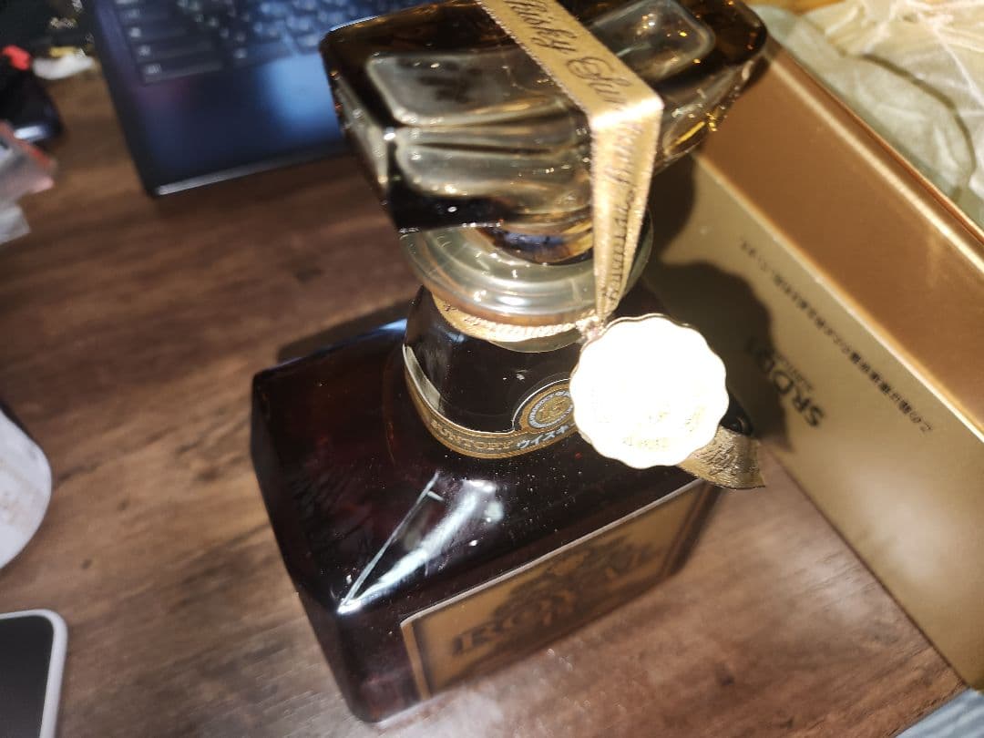 ローヤル 15年 ゴールドラベル 750ml