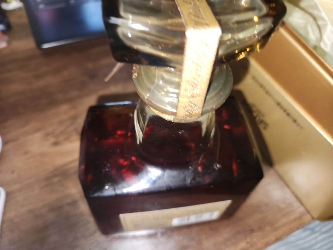 ローヤル 15年 ゴールドラベル 750ml