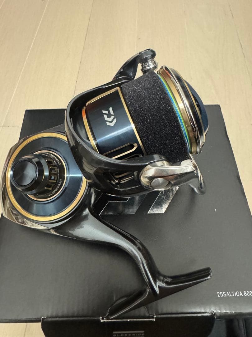 バサー　ダイワ スピニングリール 25ソルティガ 8000-H