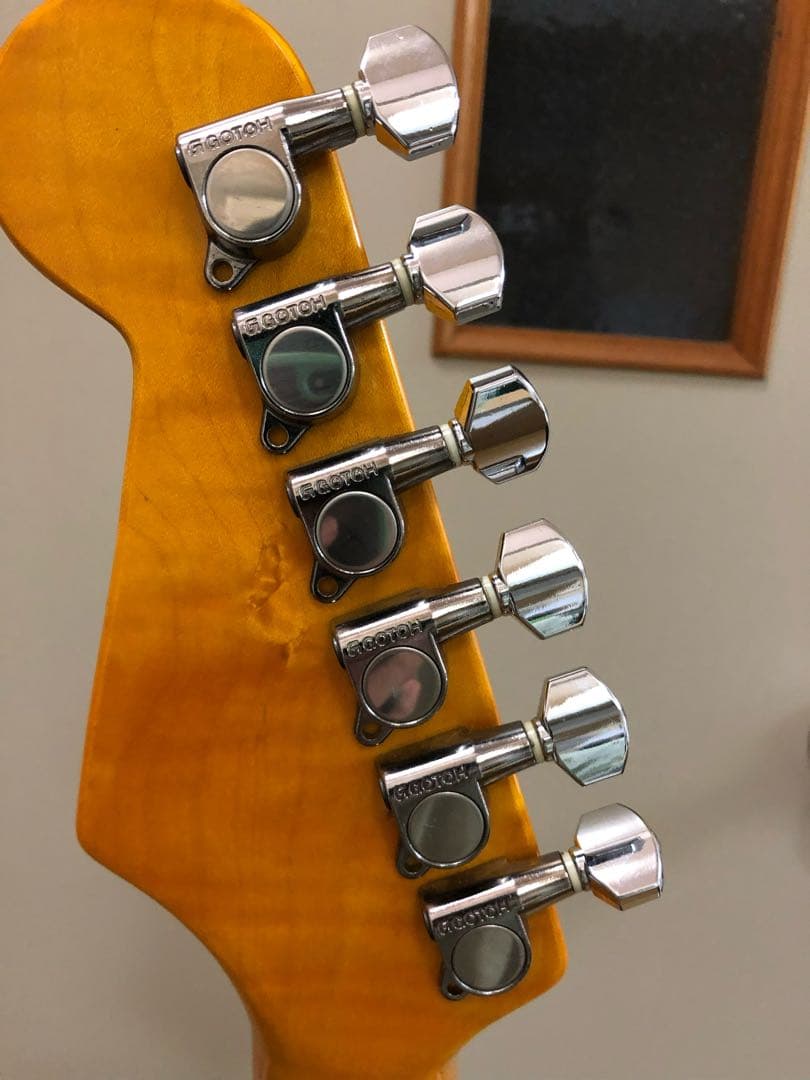 SBDSストラトキャスター　Vintage Noiseless搭載