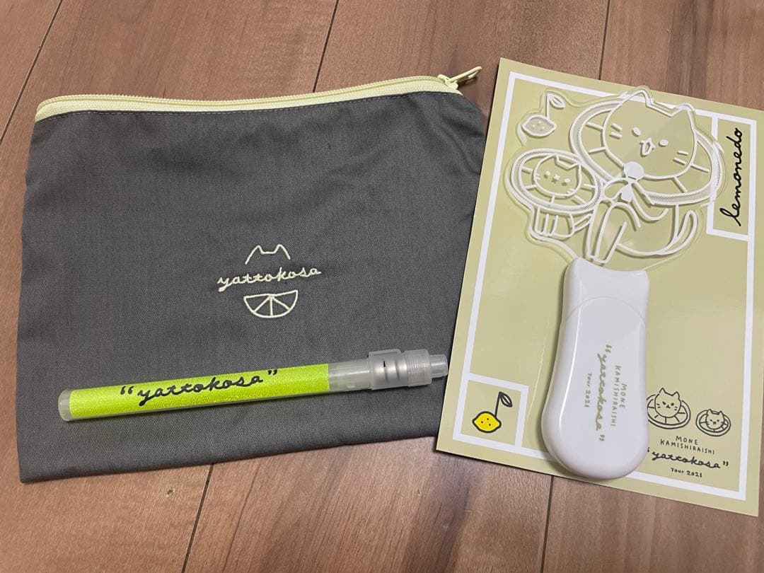 上白石萌音　yattokosa ペンライト　ポーチ　3点セット
