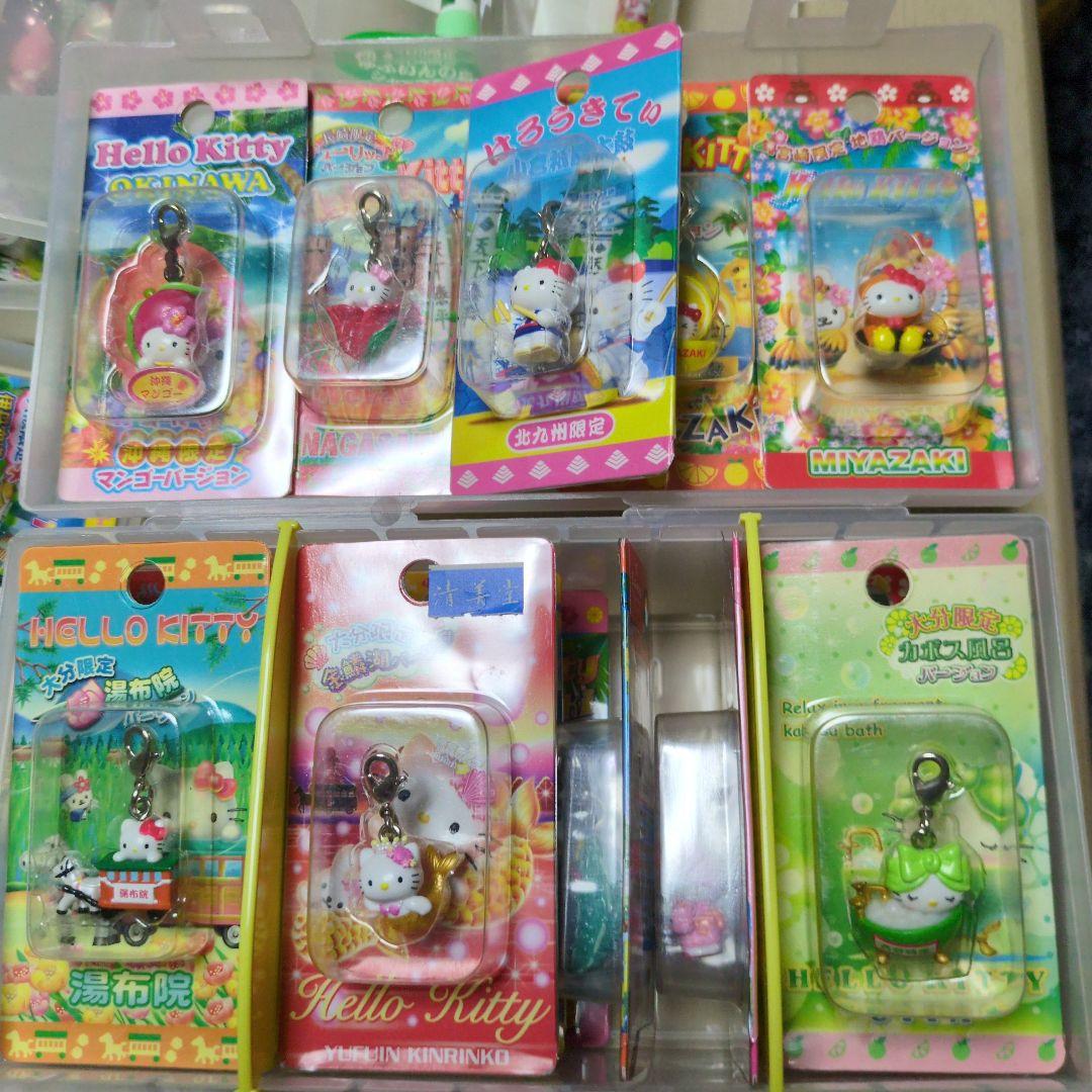 ご当地キティ ストラップとぬいぐるみセット