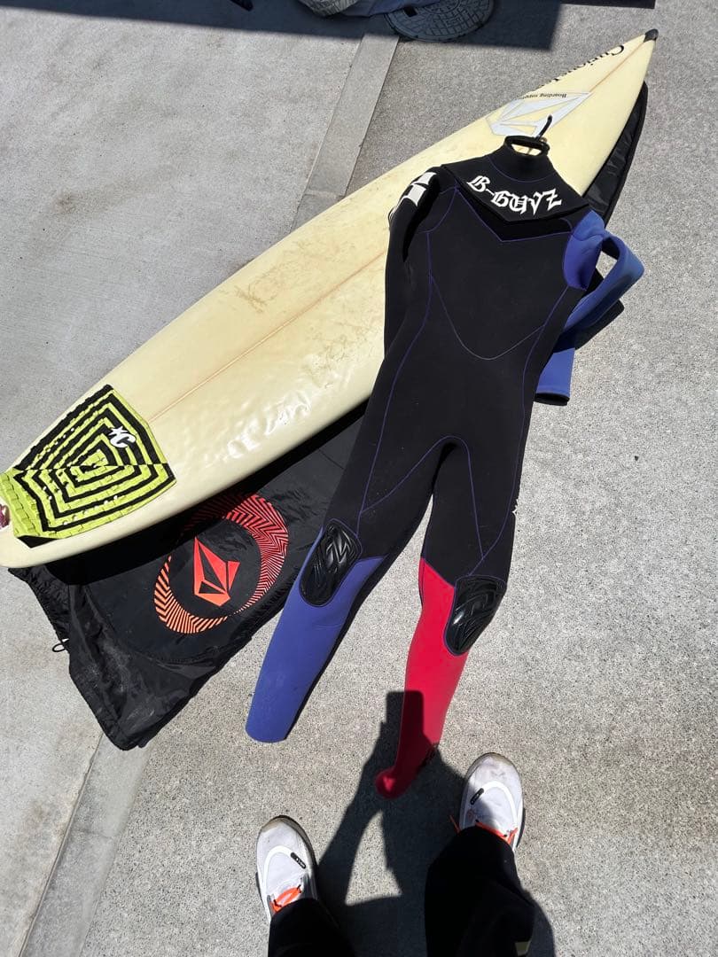 サーフボード ウエットスーツ
