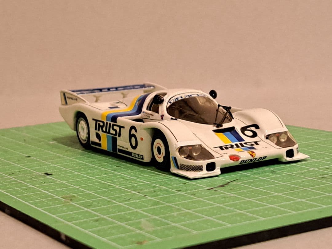 AMR 1/43 TRUST ポルシェ956 完成品