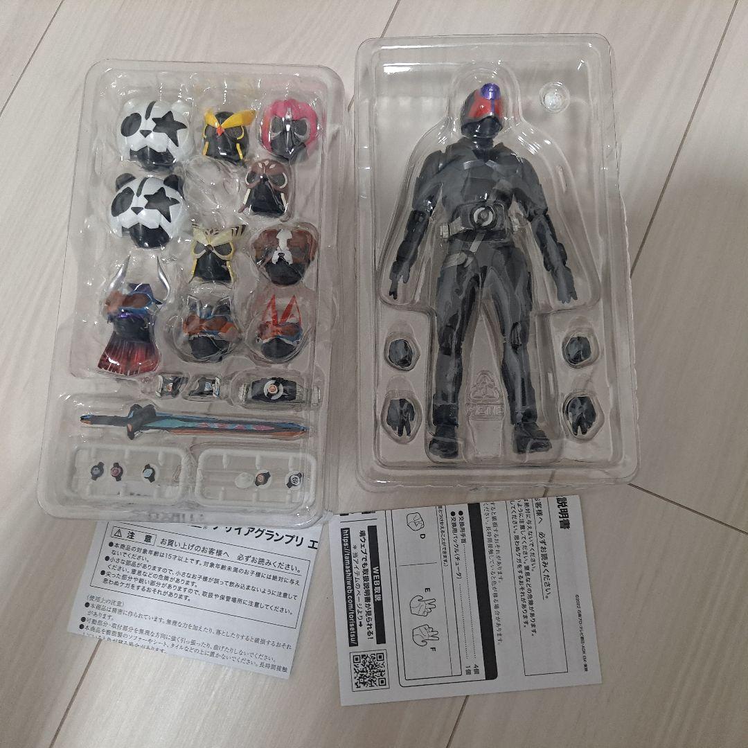 S.H.Figuarts仮面ライダーギーツ エントリーレイズセット&GMライダー