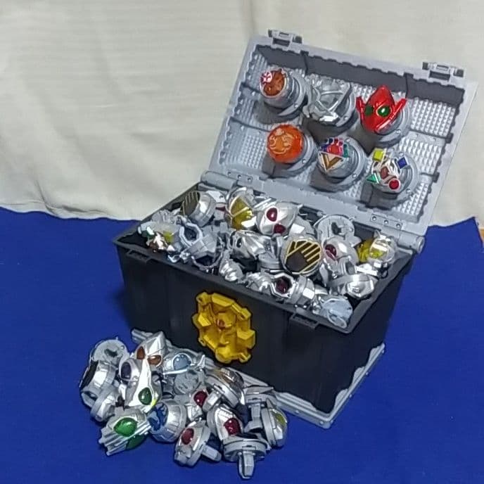 ウィザードリング約100個と　ボックス