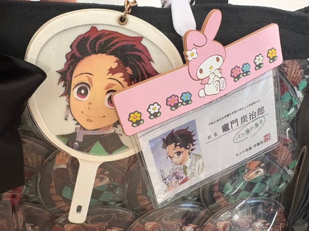 竈門炭治郎 A4 痛バッグ　レアグッズあり　原作缶バッジ　まとめ売り