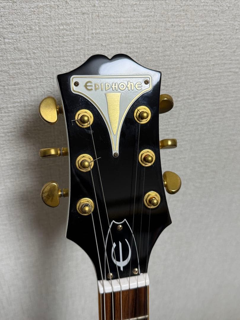 ギター Epiphone WILDKAT e Pearl White