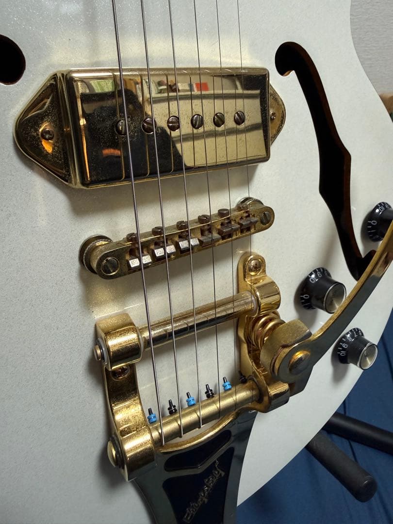 ギター Epiphone WILDKAT e Pearl White