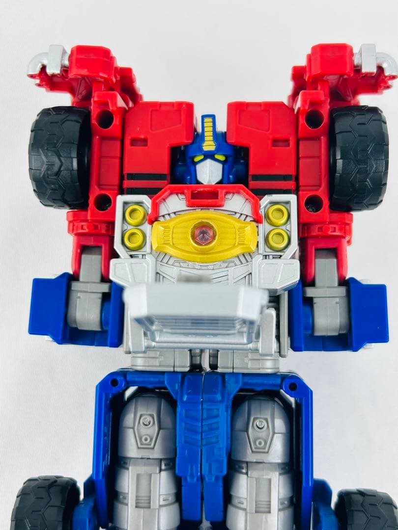 トランスフォーマーレガシー TL-48 オプティマスプライム アルマダユニバース
