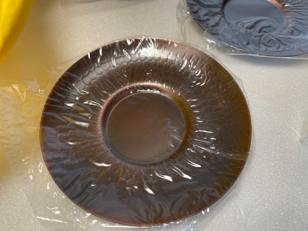 銅製茶器 四角い穴の蓋付き 皿5枚付き