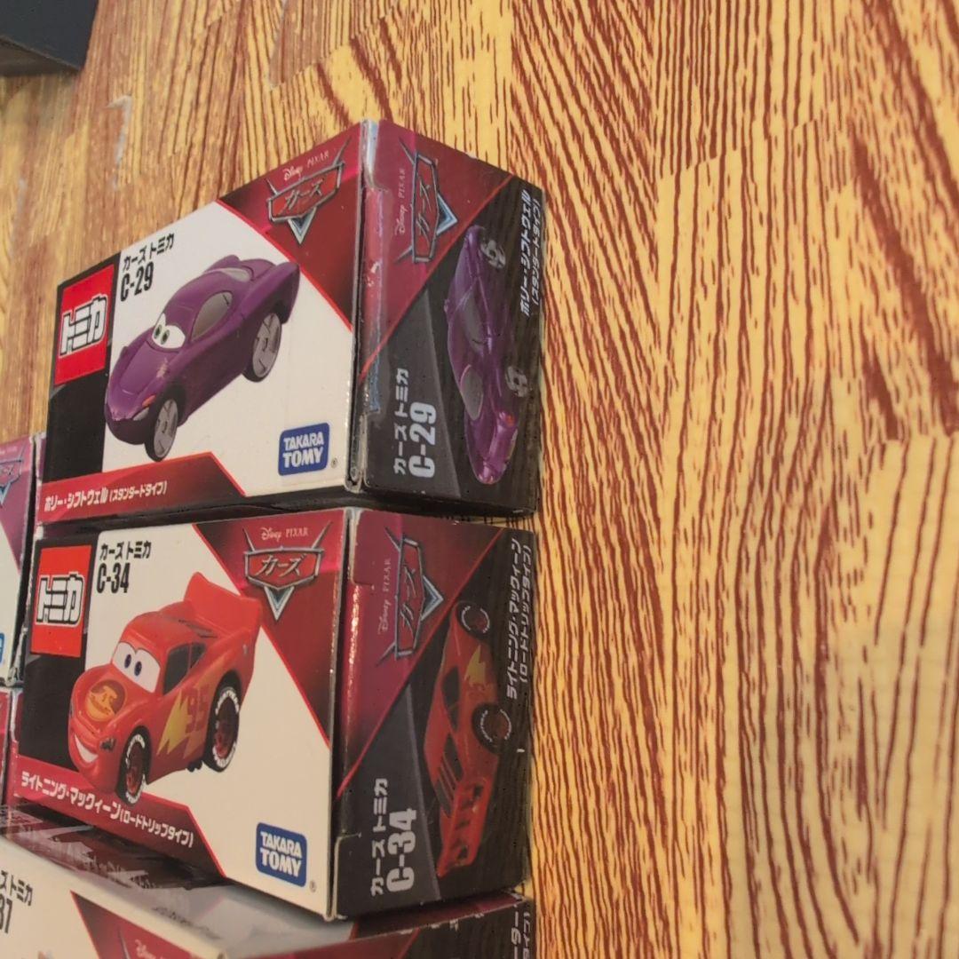 カーズ　トミカ