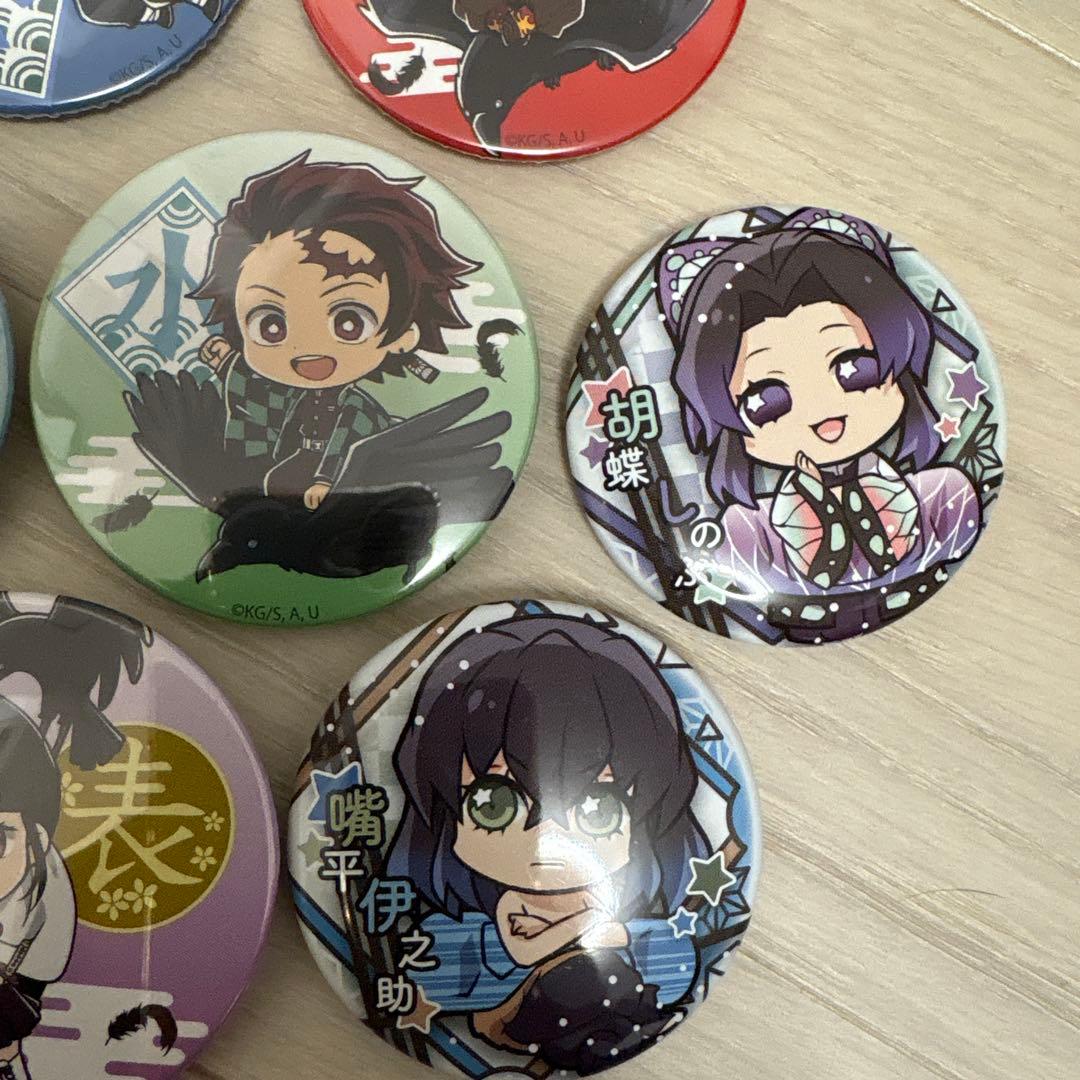 鬼滅の刃　まとめ売り　鎹烏運ばれ隊士コンプリート　アクリルスタンド　缶バッジ