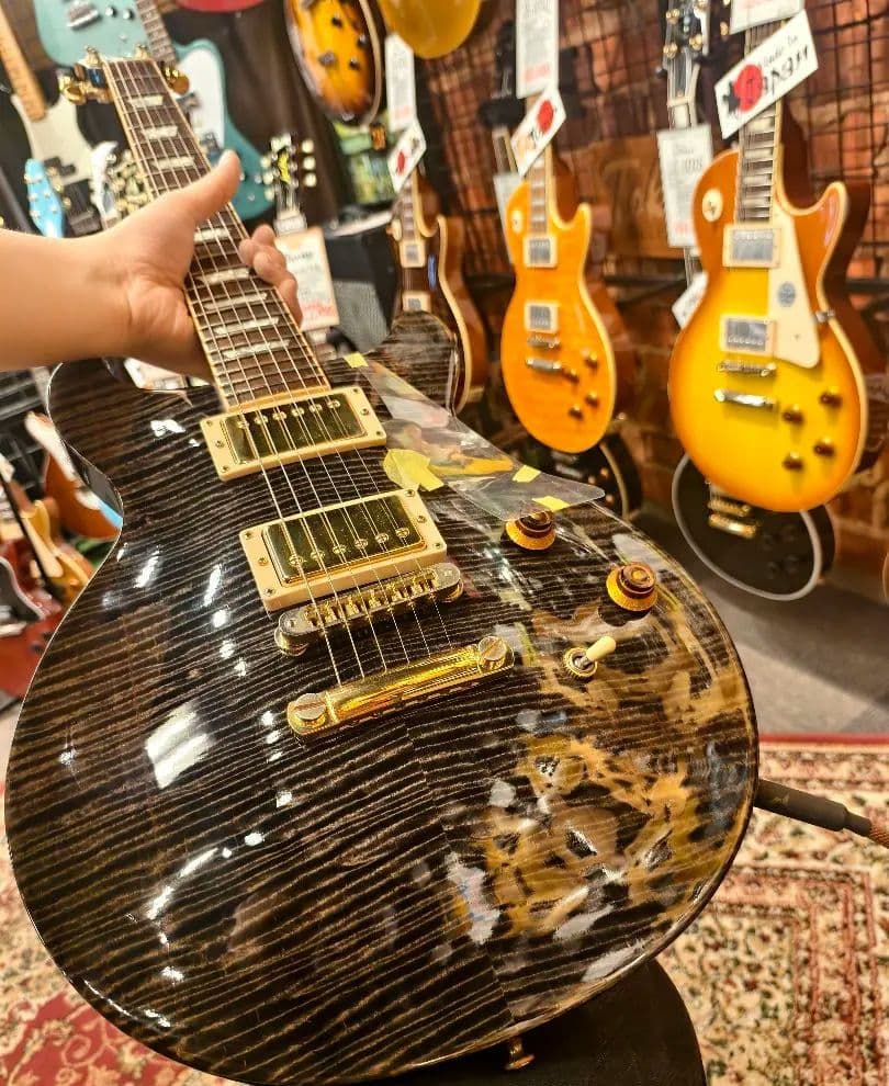 美しい杢目 ! Gibson Les Paul Standard DC Plus