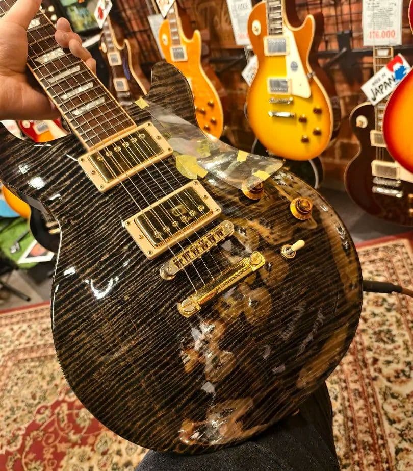 美しい杢目 ! Gibson Les Paul Standard DC Plus