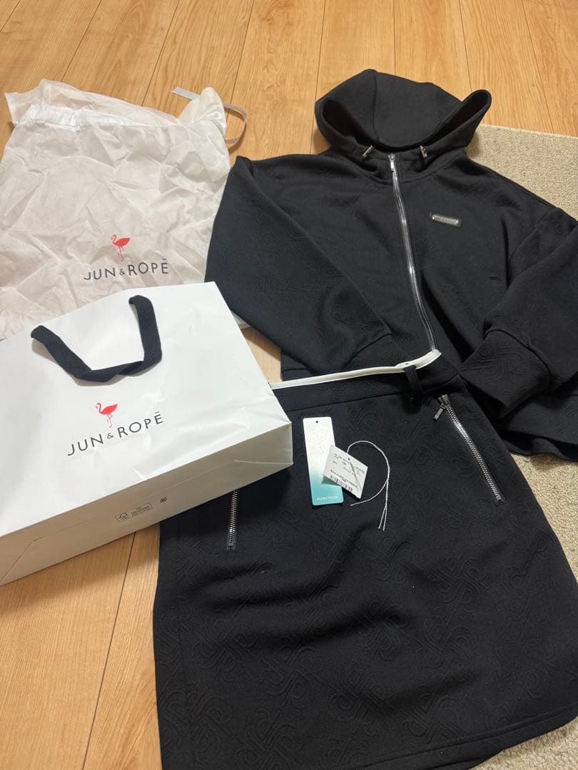 美品Jun & Ropé ロゴキルト風　セットアップ