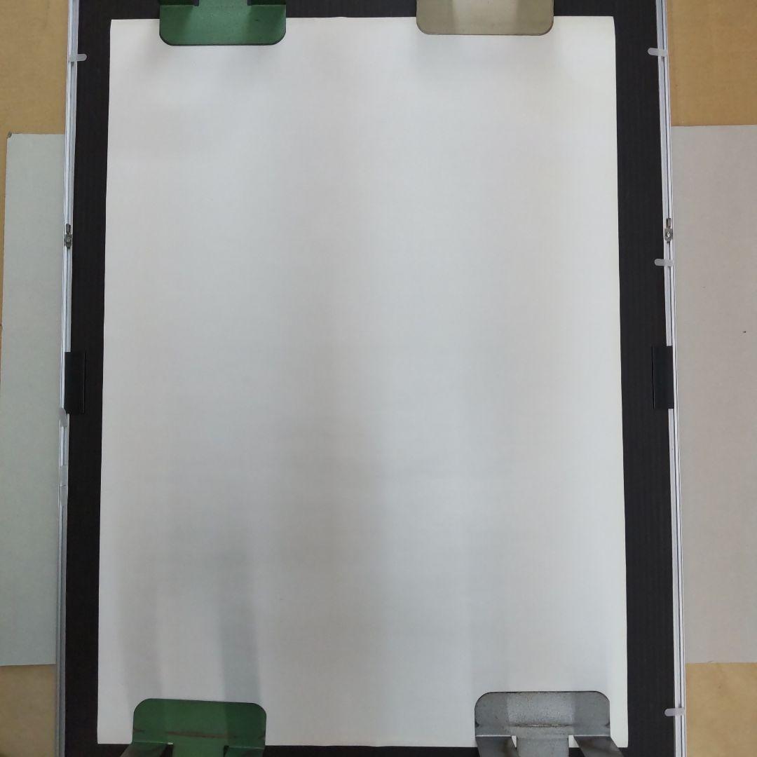 非売品未使用告知用B2ポスター迷宮物語（巻き癖細な巻き皺裏面上部僅かな汚れあり)