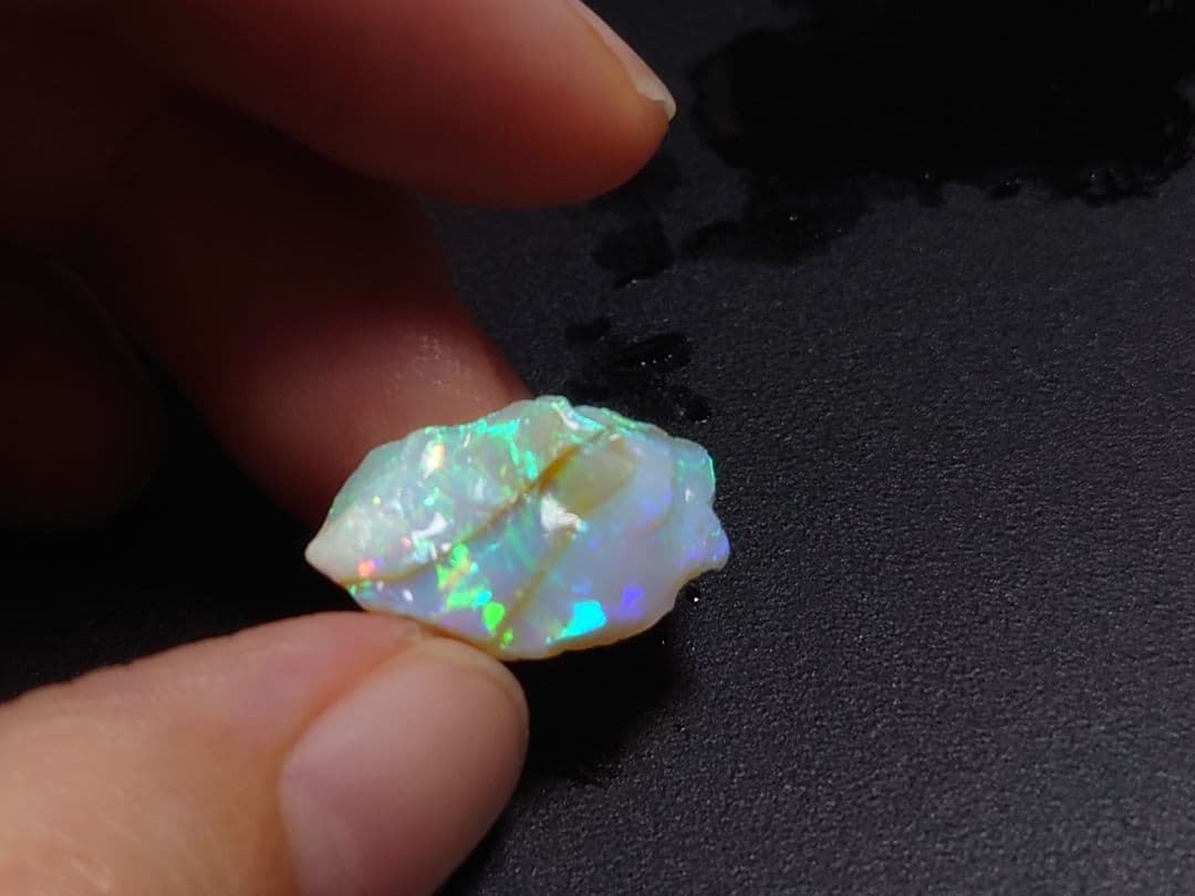 エチオピア　オパール　鉱物　原石　プレシャス　標本　チョーク
