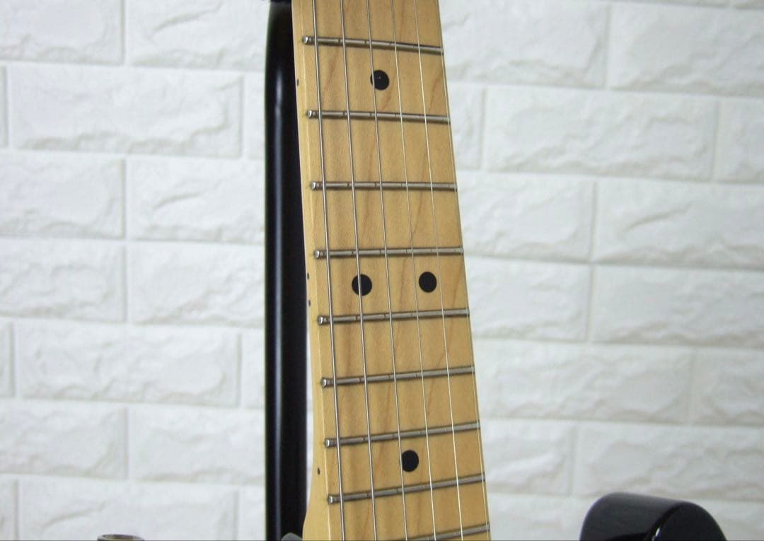 ギター Fender Japan Hybrid Telecaster Deluxe